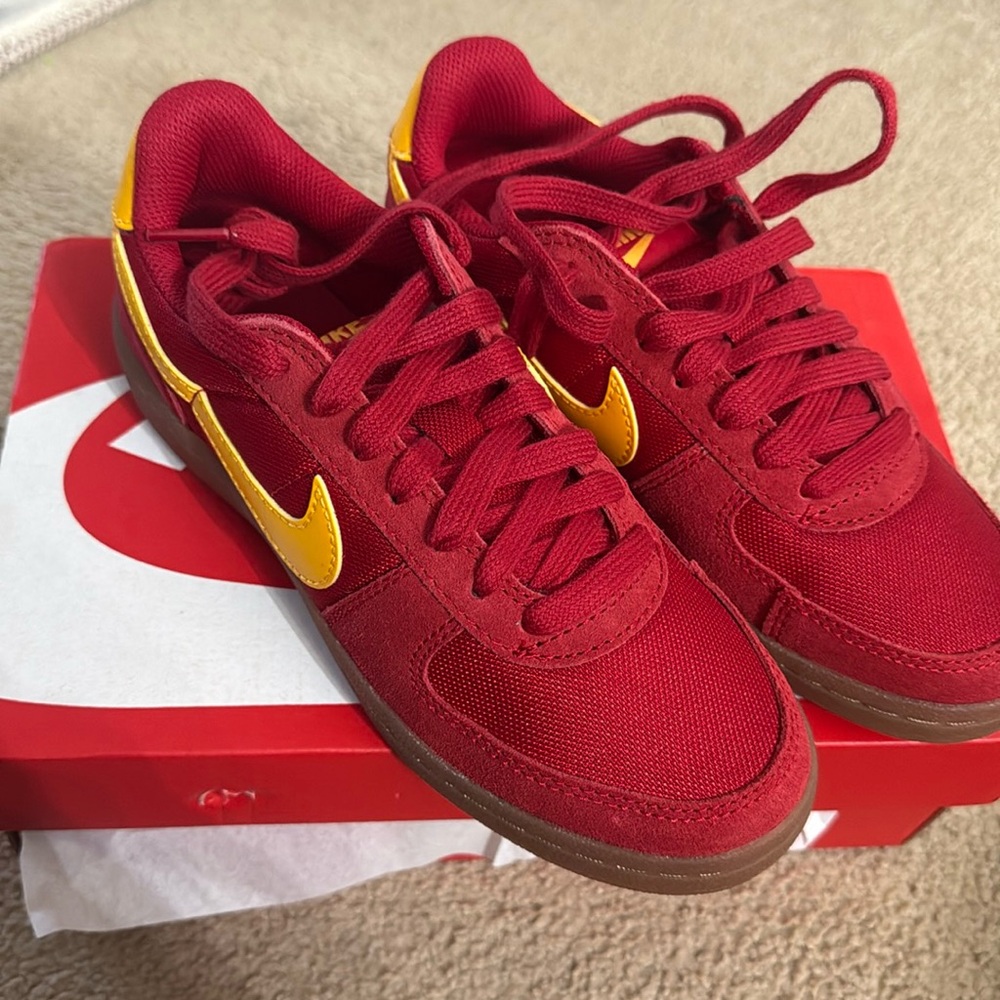 Nike Field General